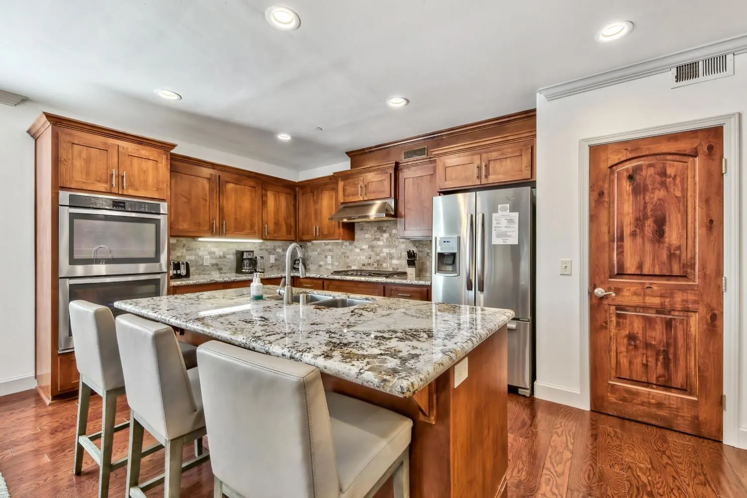 Tahoe Woods 501 - Location Spacious Walk To Beach South Lake Tahoe Villa